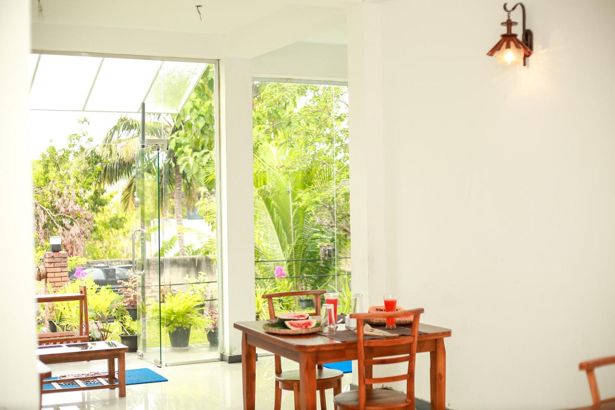 The Blue Haze Weligama Hotel Екстериор снимка