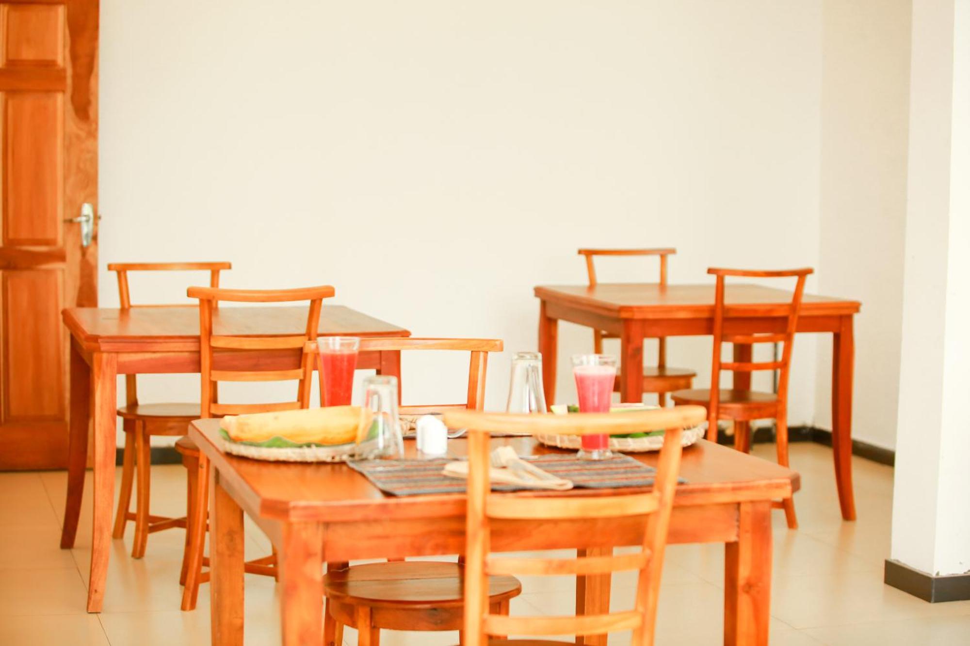 The Blue Haze Weligama Hotel Екстериор снимка