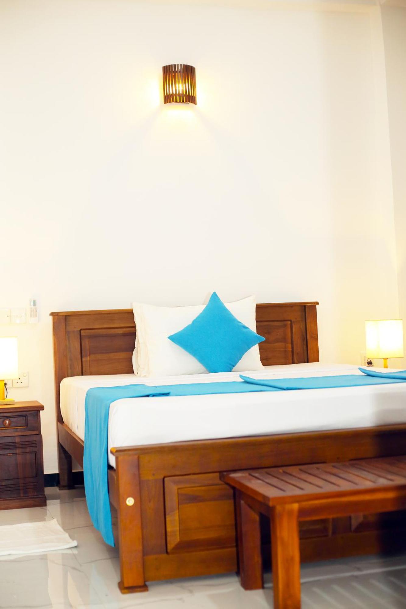 The Blue Haze Weligama Hotel Екстериор снимка